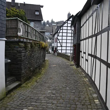 Knusperhaeuschen Apartment Monschau